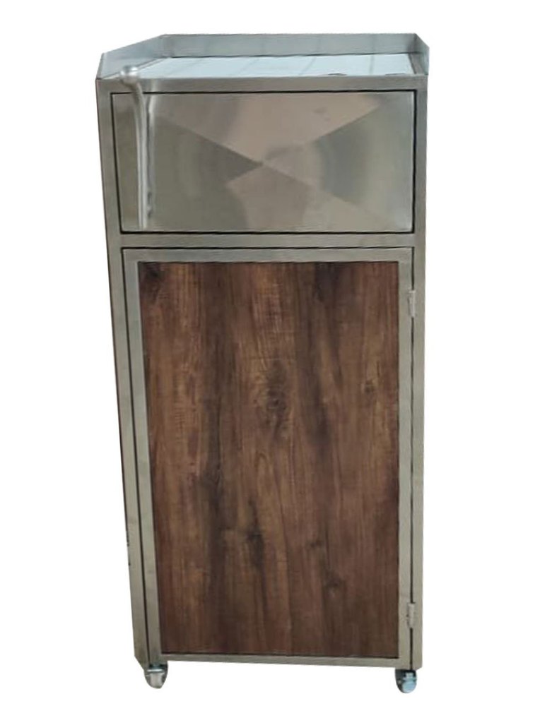Brown Laminated Wooden Storage Cabinet, For Home at Rs 650/square feet ...