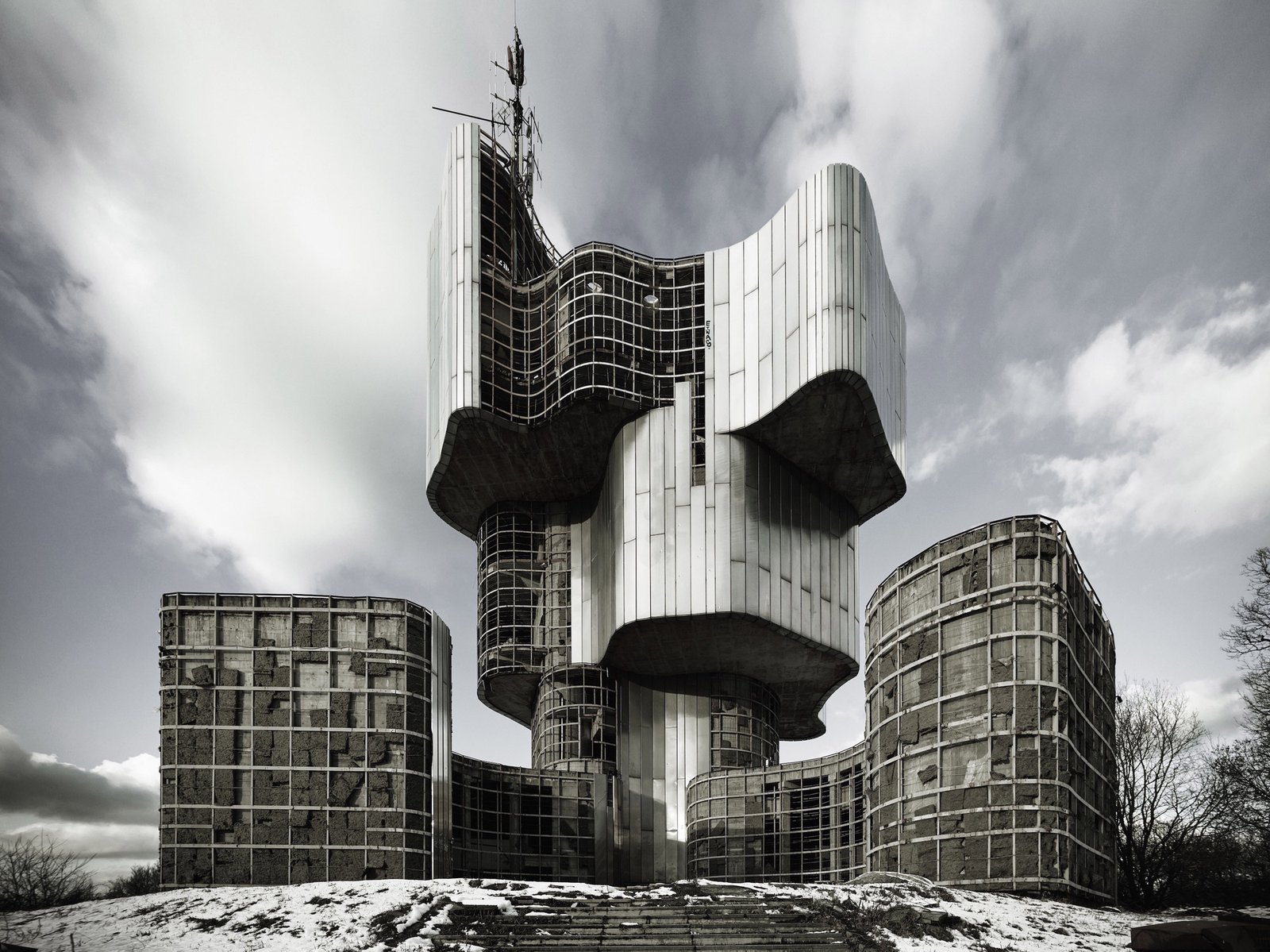 Brutalist Architecture | BLARROW - Innovating The Digital Future