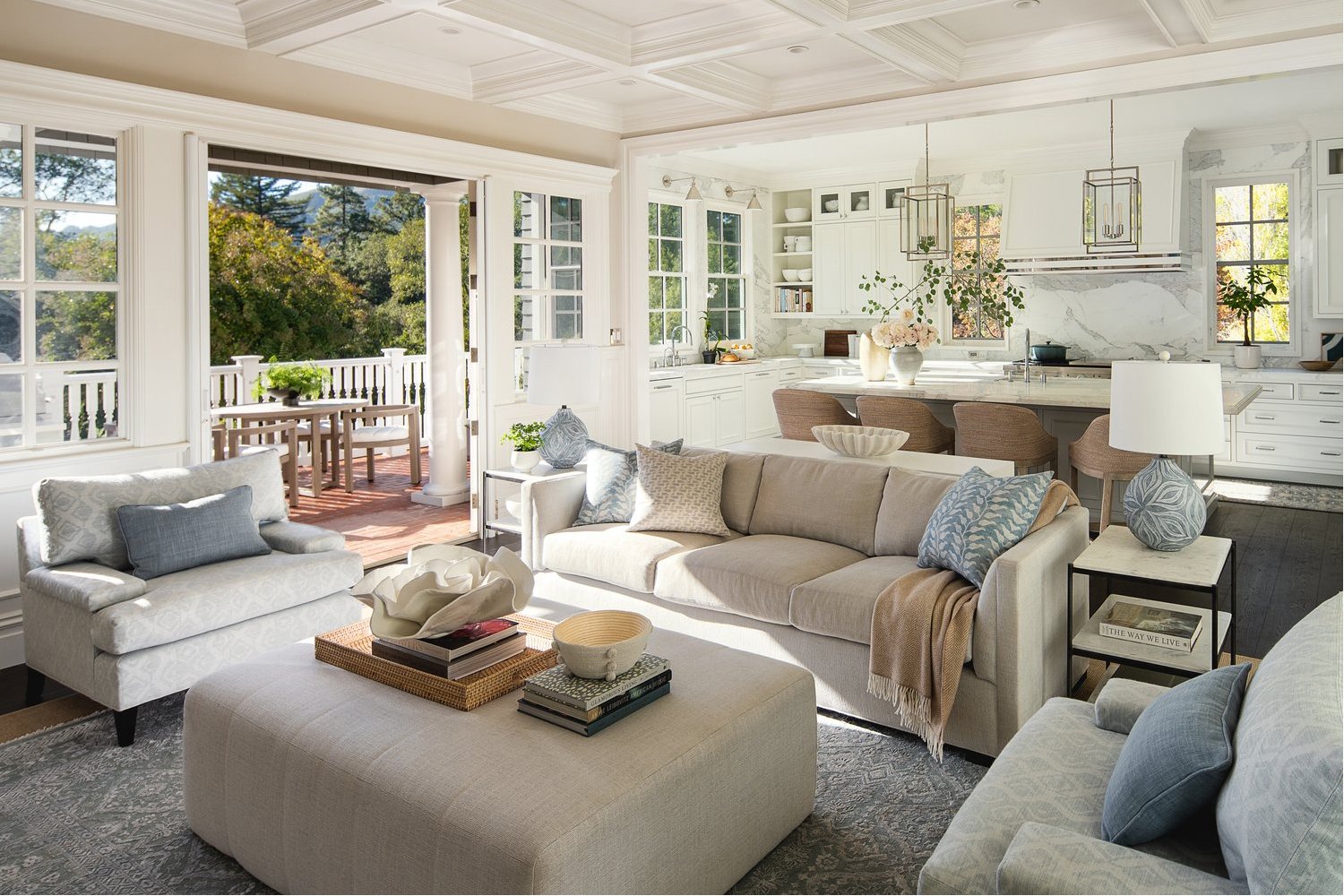 30 Coastal Living Room Ideas for a Modern Beach Home