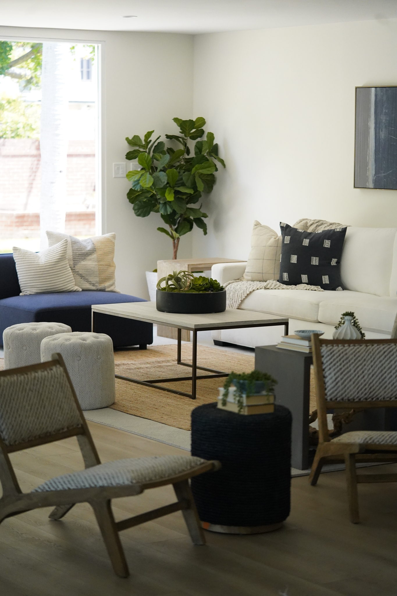 How to Create a Cozy and Minimalist Home: 10 Simple Tips - Builder Boy