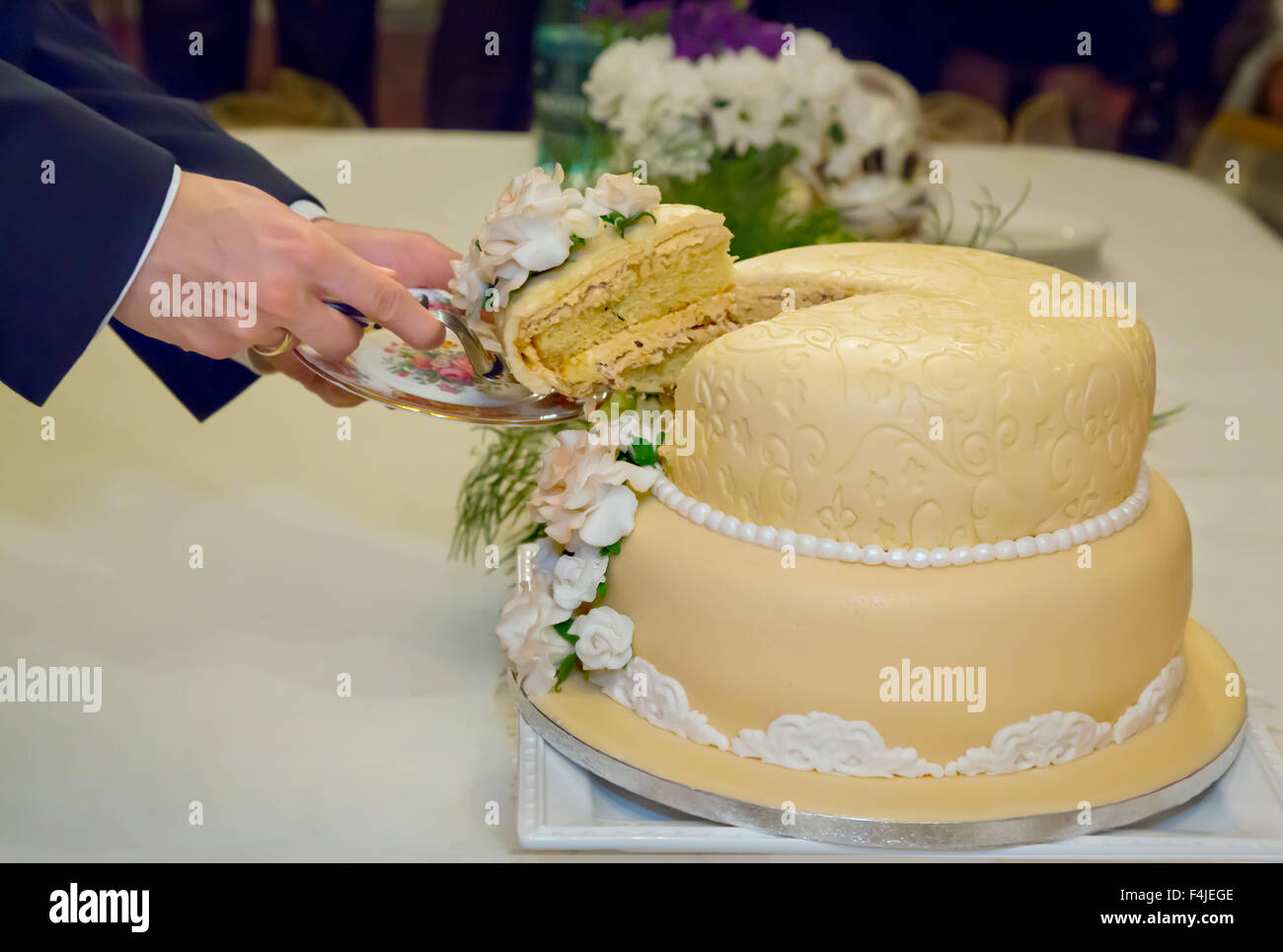 Ornate serving hi-res stock photography and images - Alamy