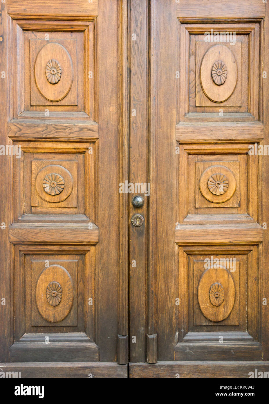 ornate wooden door Stock Photo - Alamy