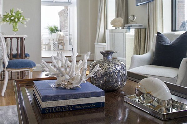 Decorative accents in a chic living room - Decoist