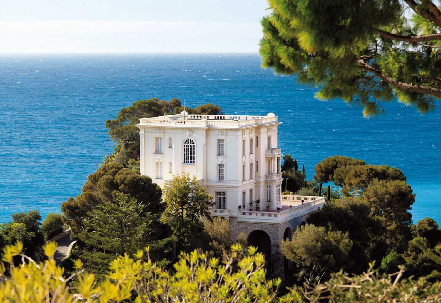A Look Inside Luxury Mansions That Once Belonged to Fashion Royalty ...