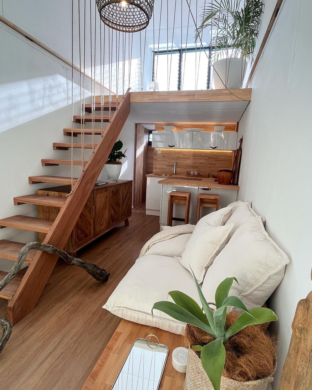 Top Interior Design Tips for Small Spaces | Maximize Style & Functionality