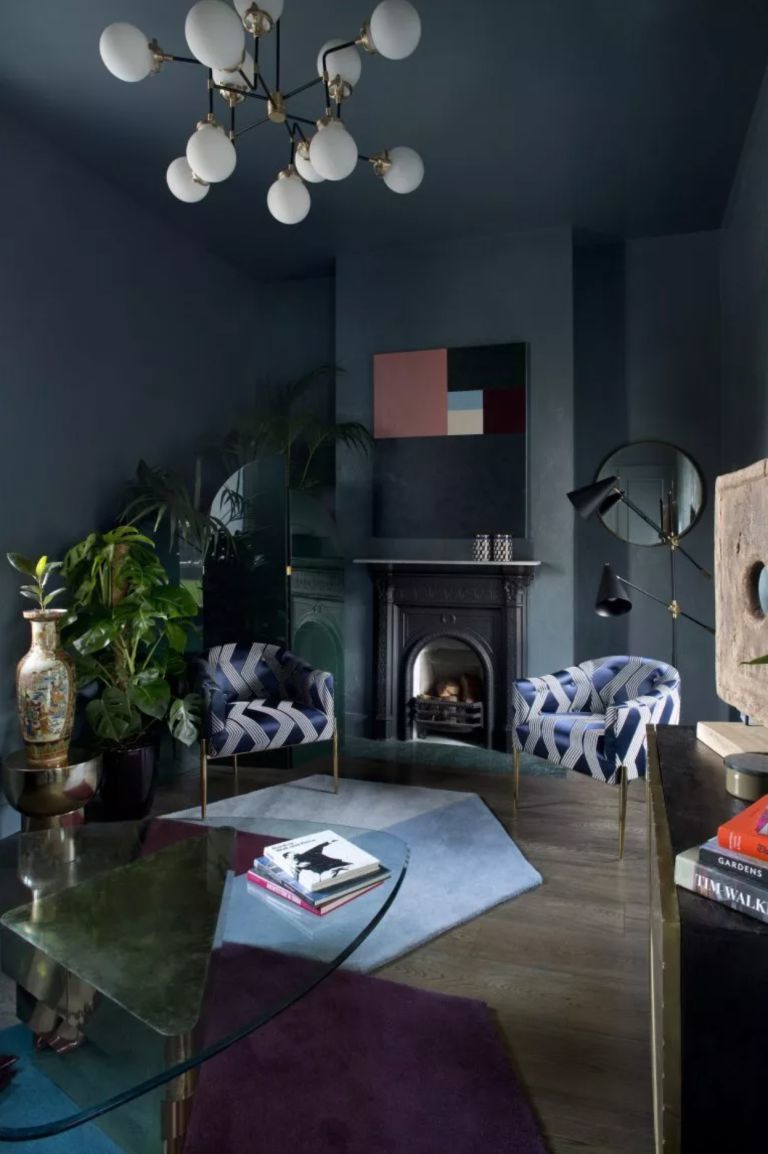 Dark living room ideas to inspire a dramatic color scheme - Decor Report