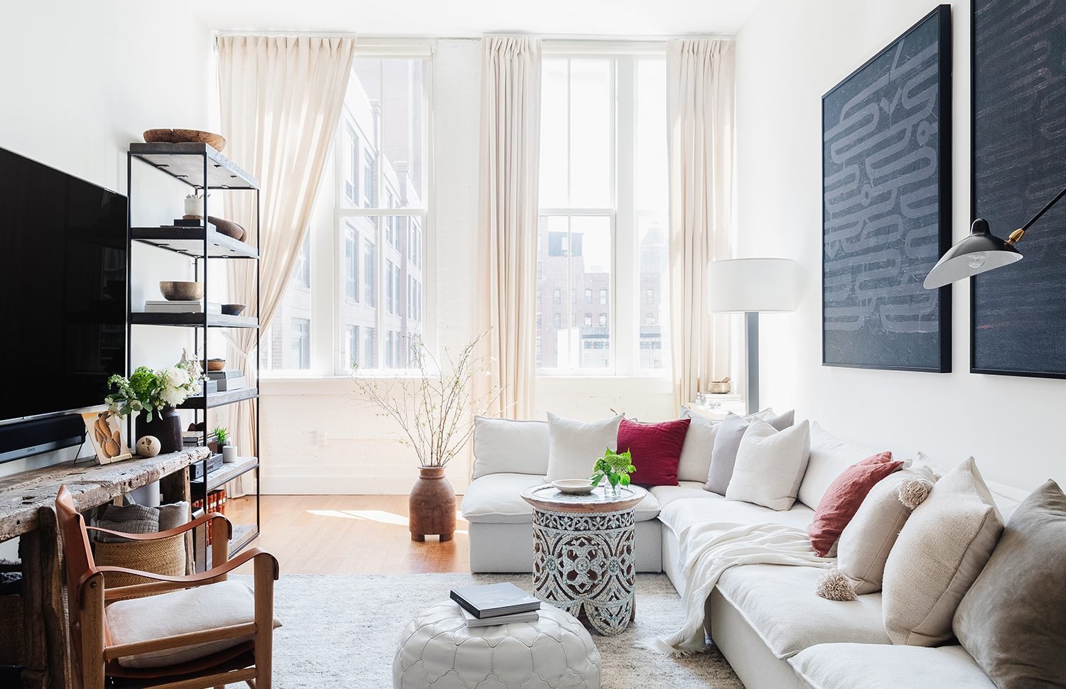 12 Designer Small Living Room Ideas With TV | Havenly Blog | Havenly ...