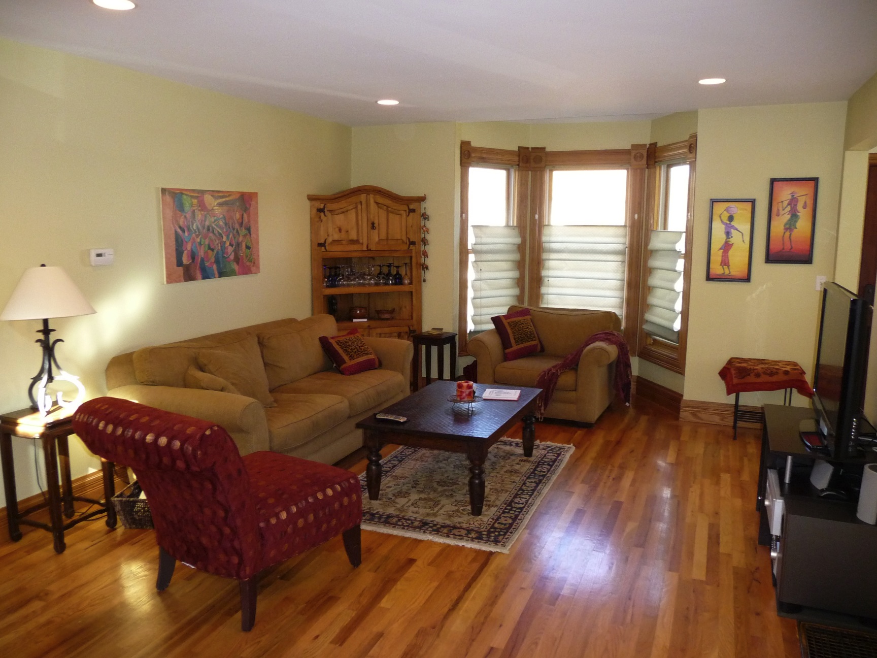 Small living room ideas - Make your small living room glow with these ...