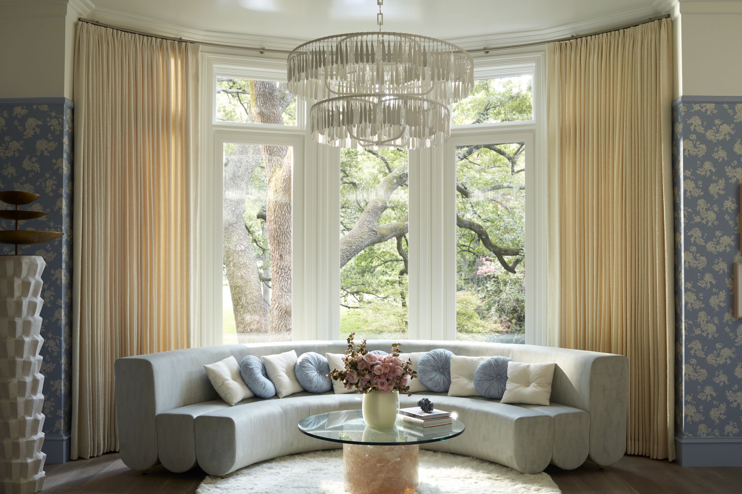 High Ceiling Living Room | Cabinets Matttroy