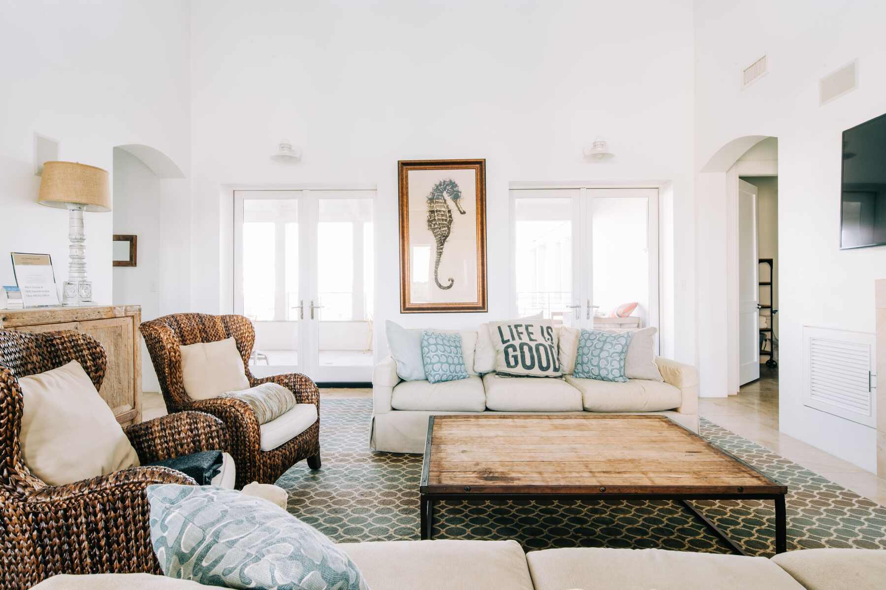 20 Coastal Living Room Ideas - Home Made Graceful