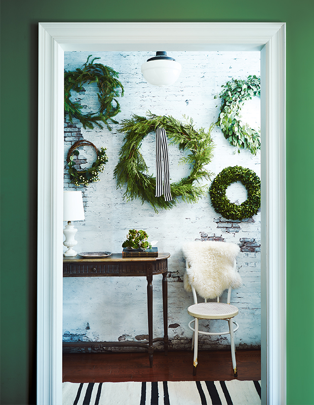 House & Home - 35+ DIY Holiday Wreath Ideas To Dress Up Your Home