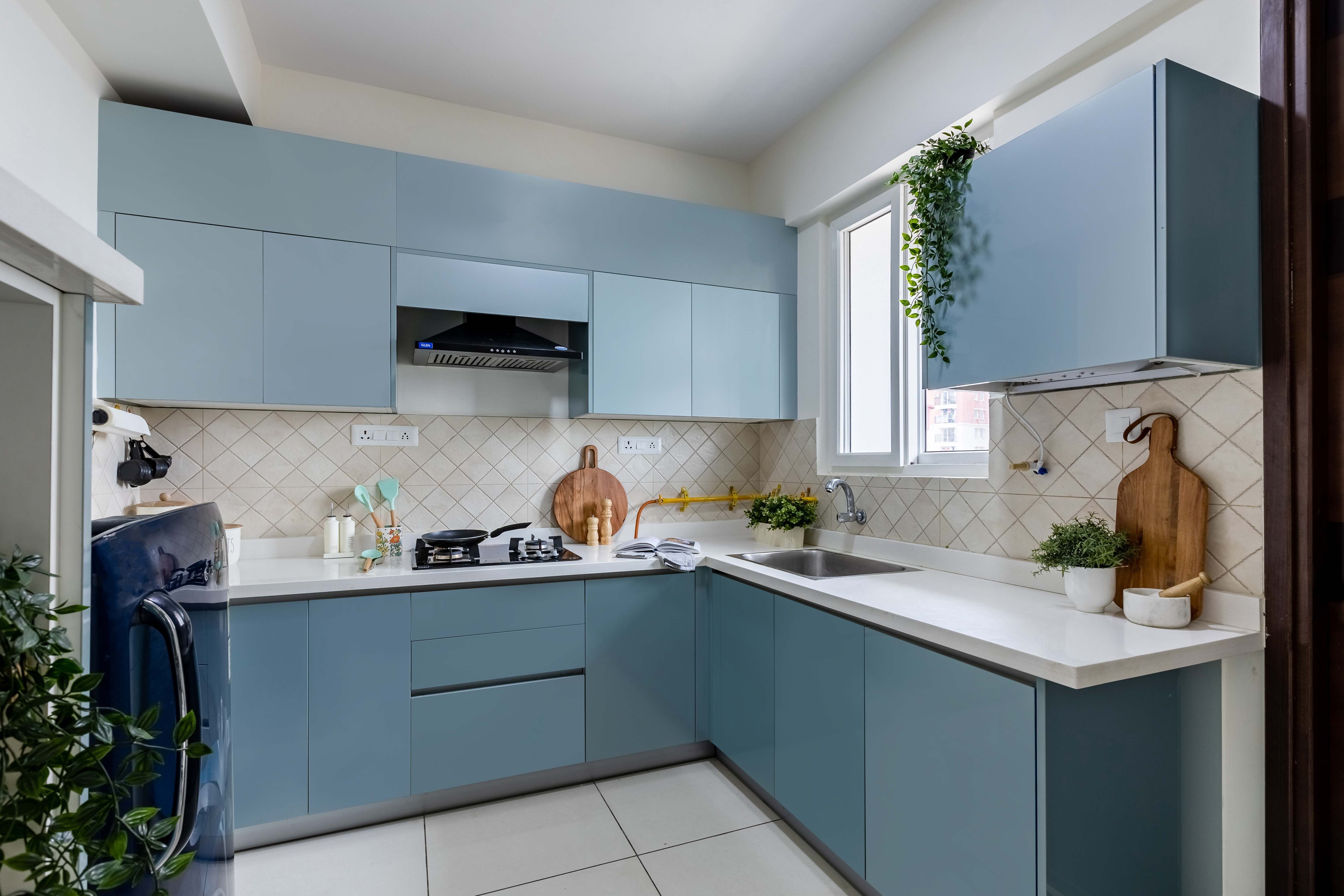 Modular Kitchen With Spacious Kitchen Cabinet Design - 9x6 Ft | Livspace