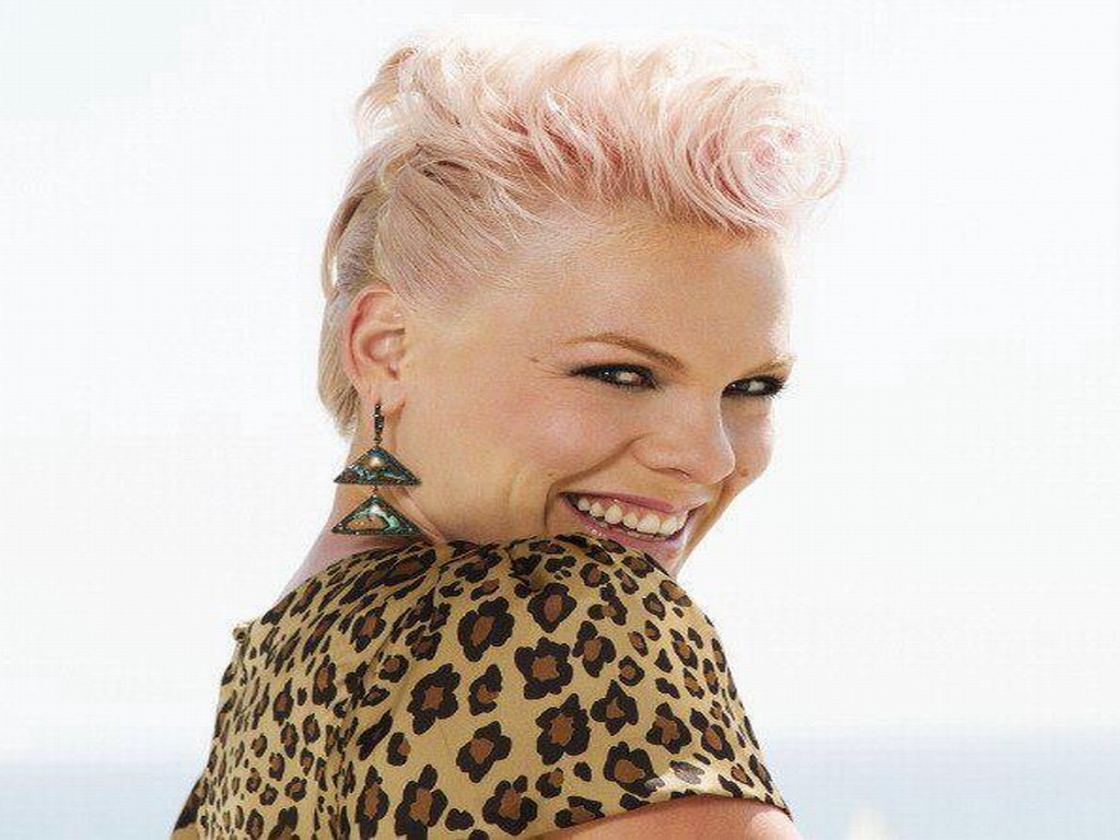 Pink - Pink Wallpaper (32324780) - Fanpop
