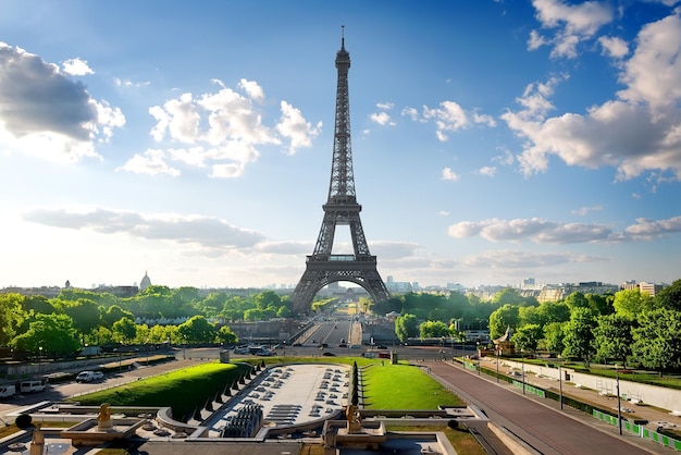 Premium Photo | Park with fountains near eiffel tower in paris, france