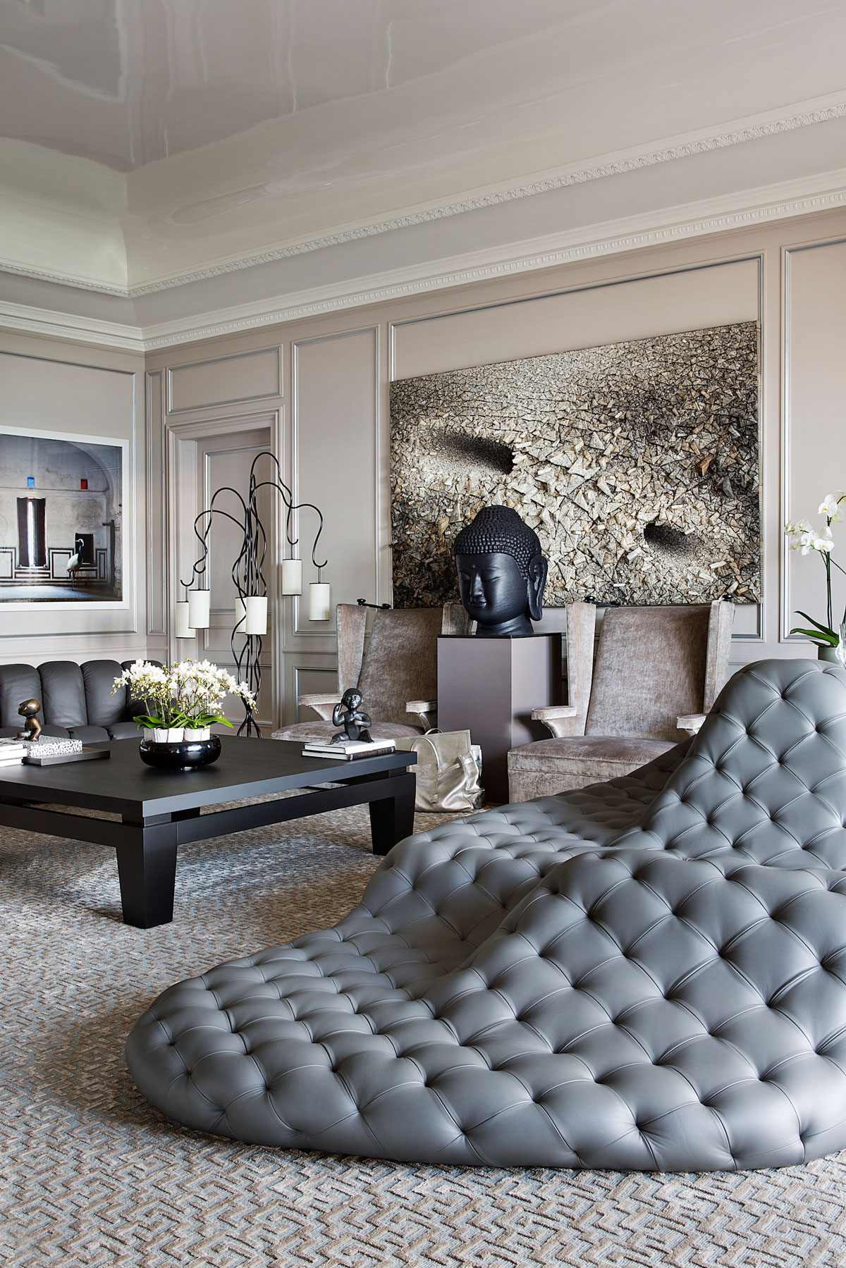 How can you have a Modern Classic Living Room?