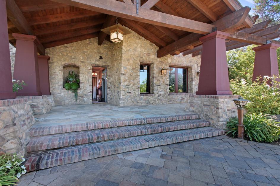 Craftsman home in San Diego, CA designed by Studio 6 Architects