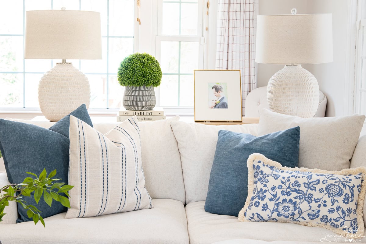 Minimalist Living Room Ideas - Jenna Kate at Home