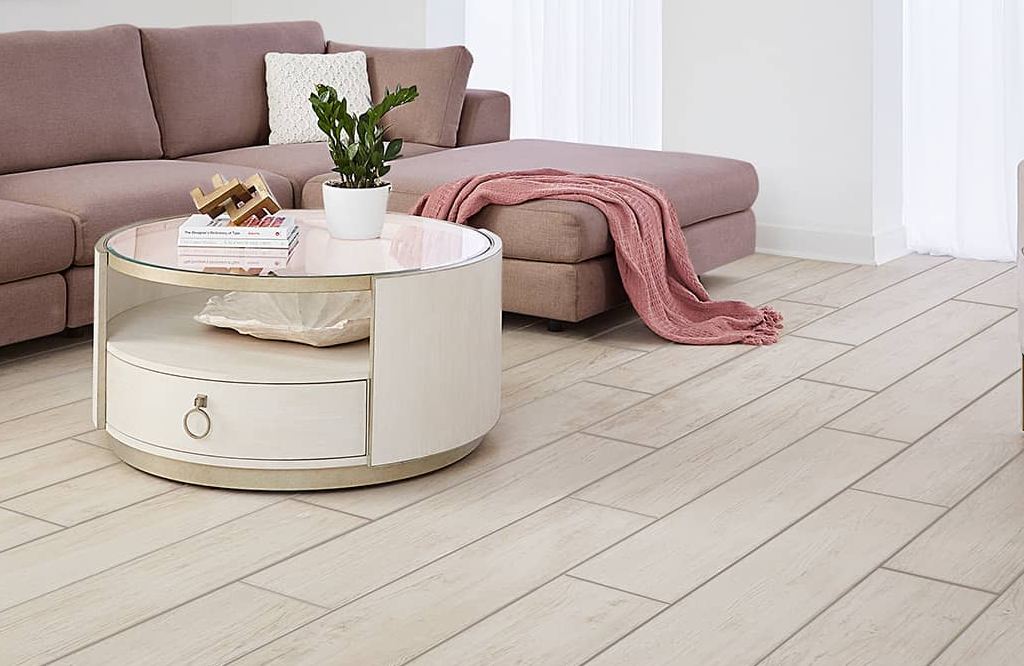 Modern Living Room Floor Tiles Ideas for Homes in the UAE
