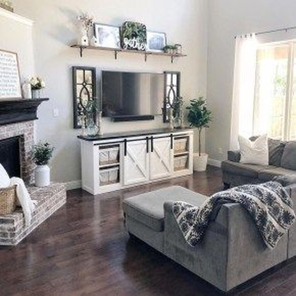 Elegant Living Room Design Ideas For Small Space 25 – LOVAHOMY