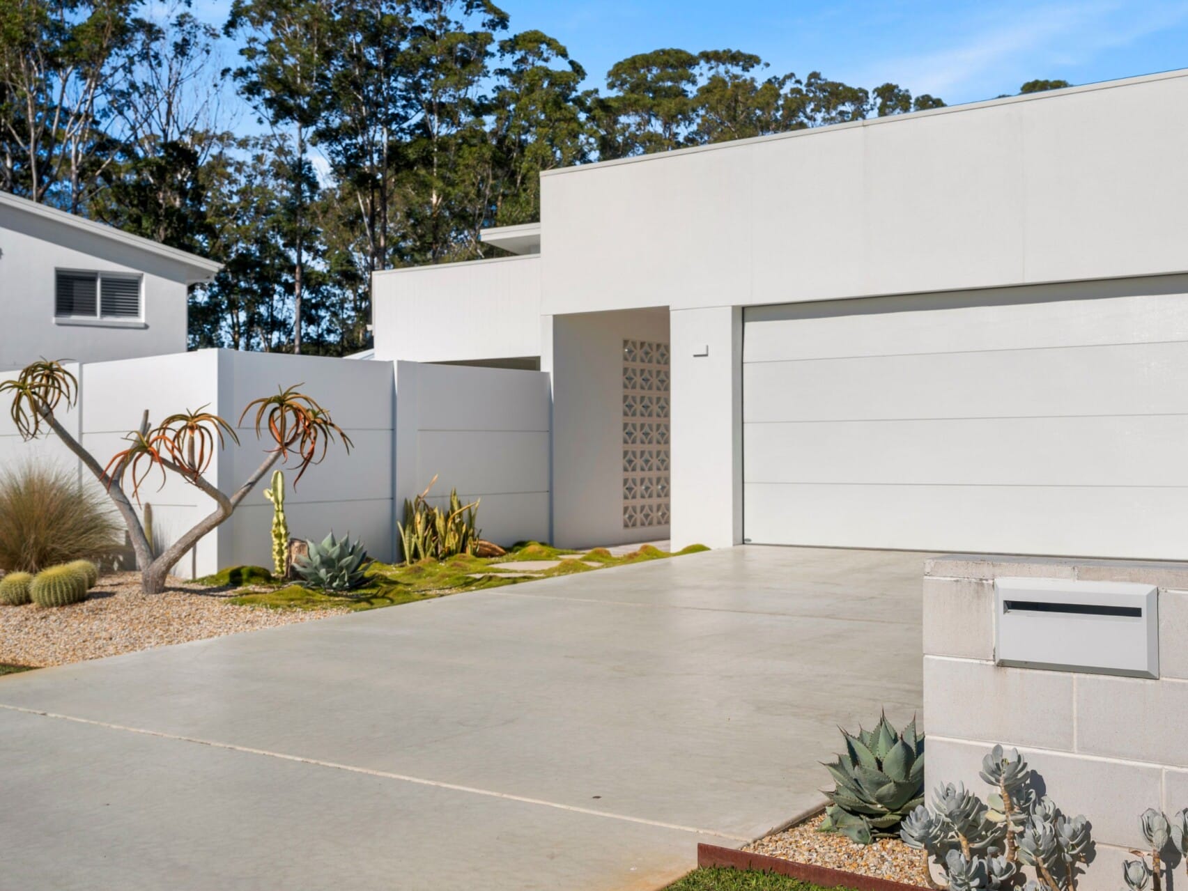Modern Coastal: Design Trend | ModularWalls