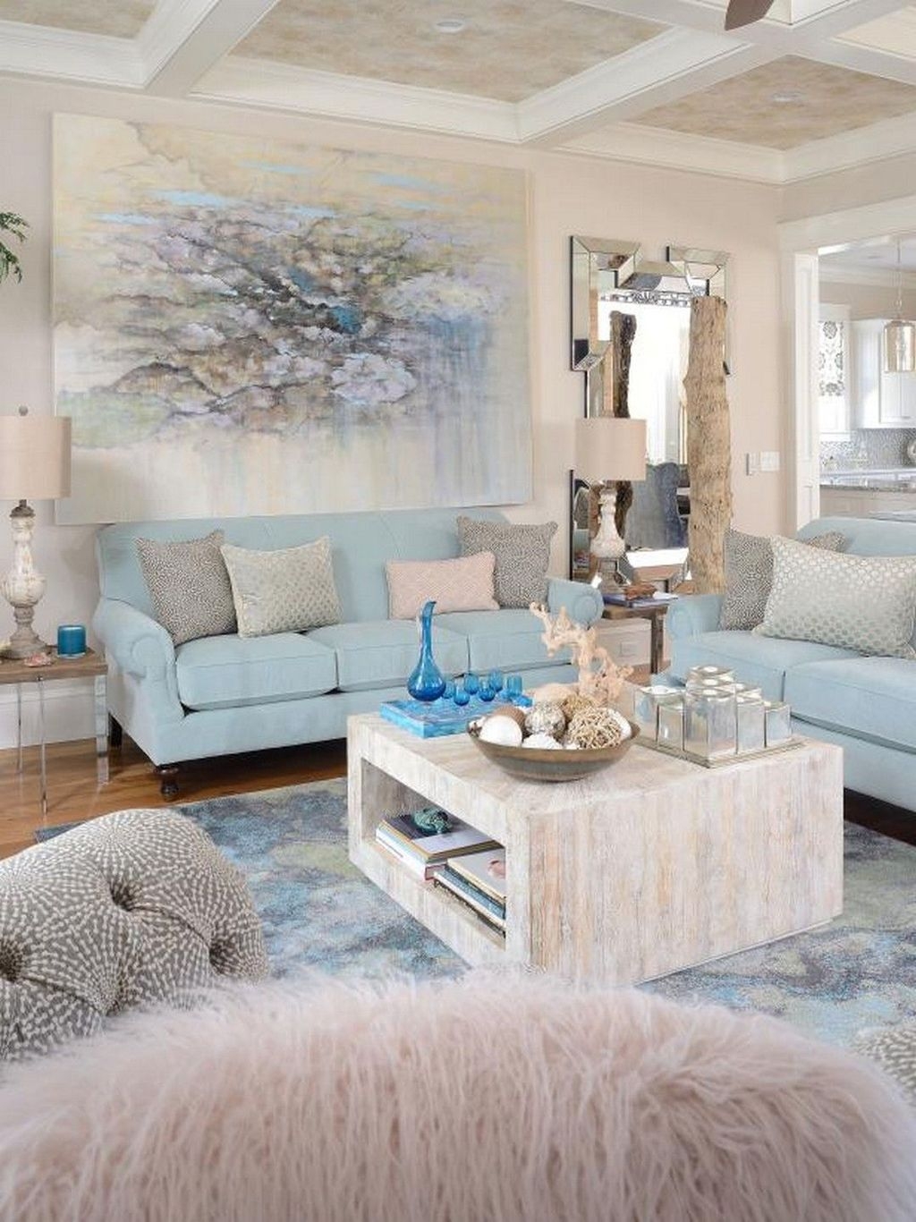 Amazing Coastal Living Room Decoration Ideas You Must Try 25 - PIMPHOMEE