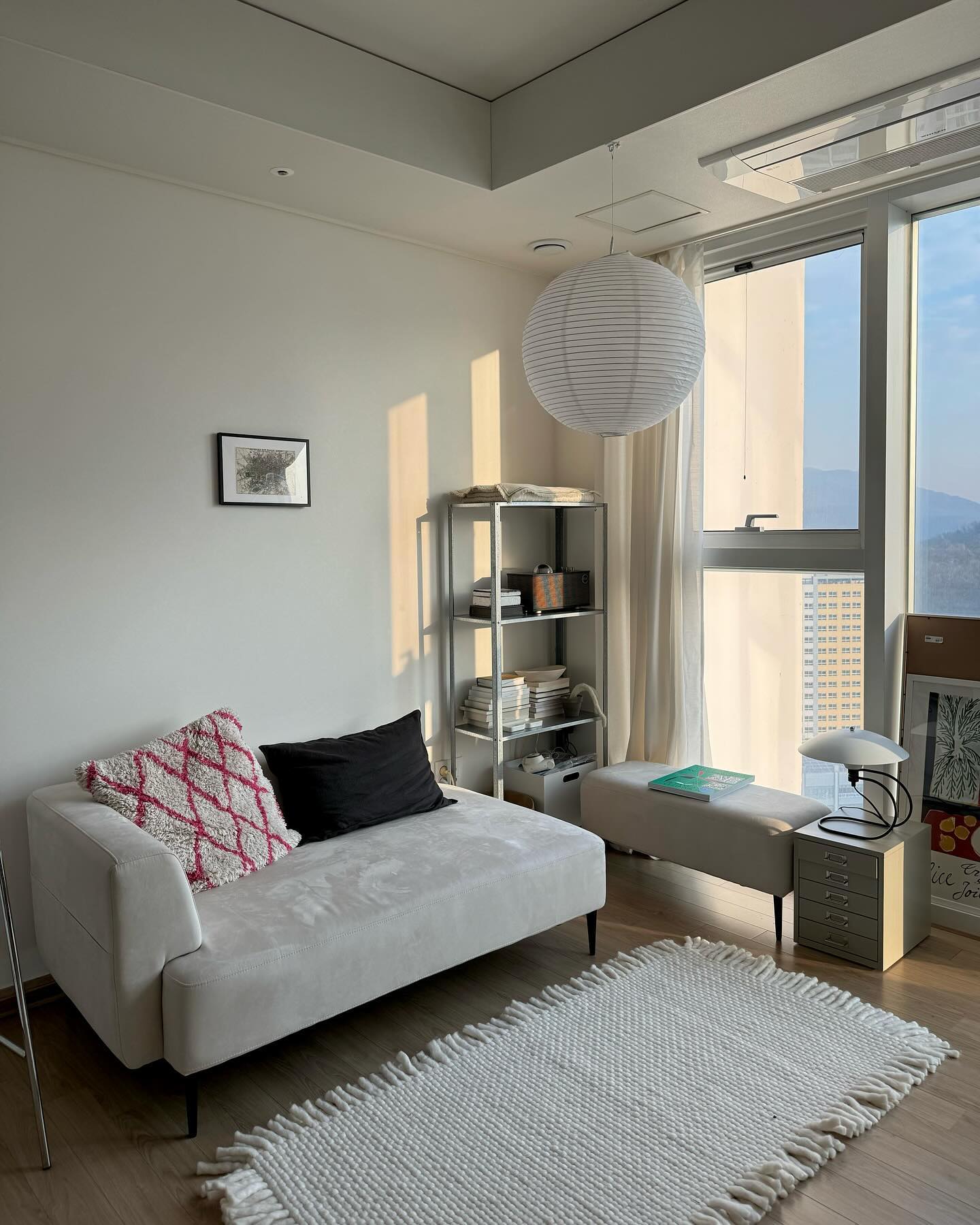 Maximize Your Space: 34 Small Living Room Ideas for Chic Homes ...