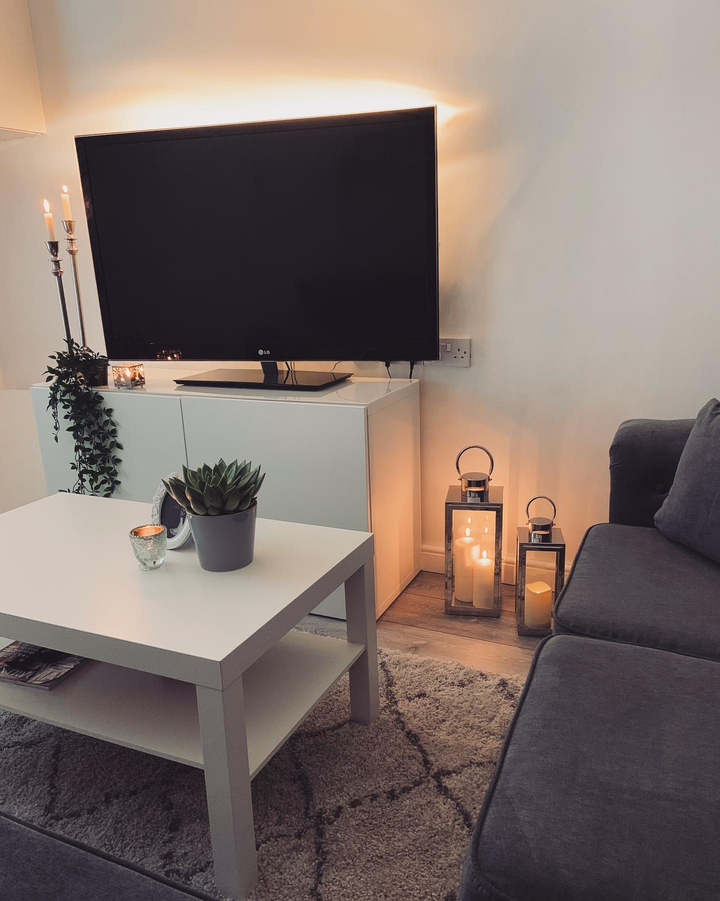 Maximize Your Space: 34 Small Living Room Ideas for Chic Homes ...