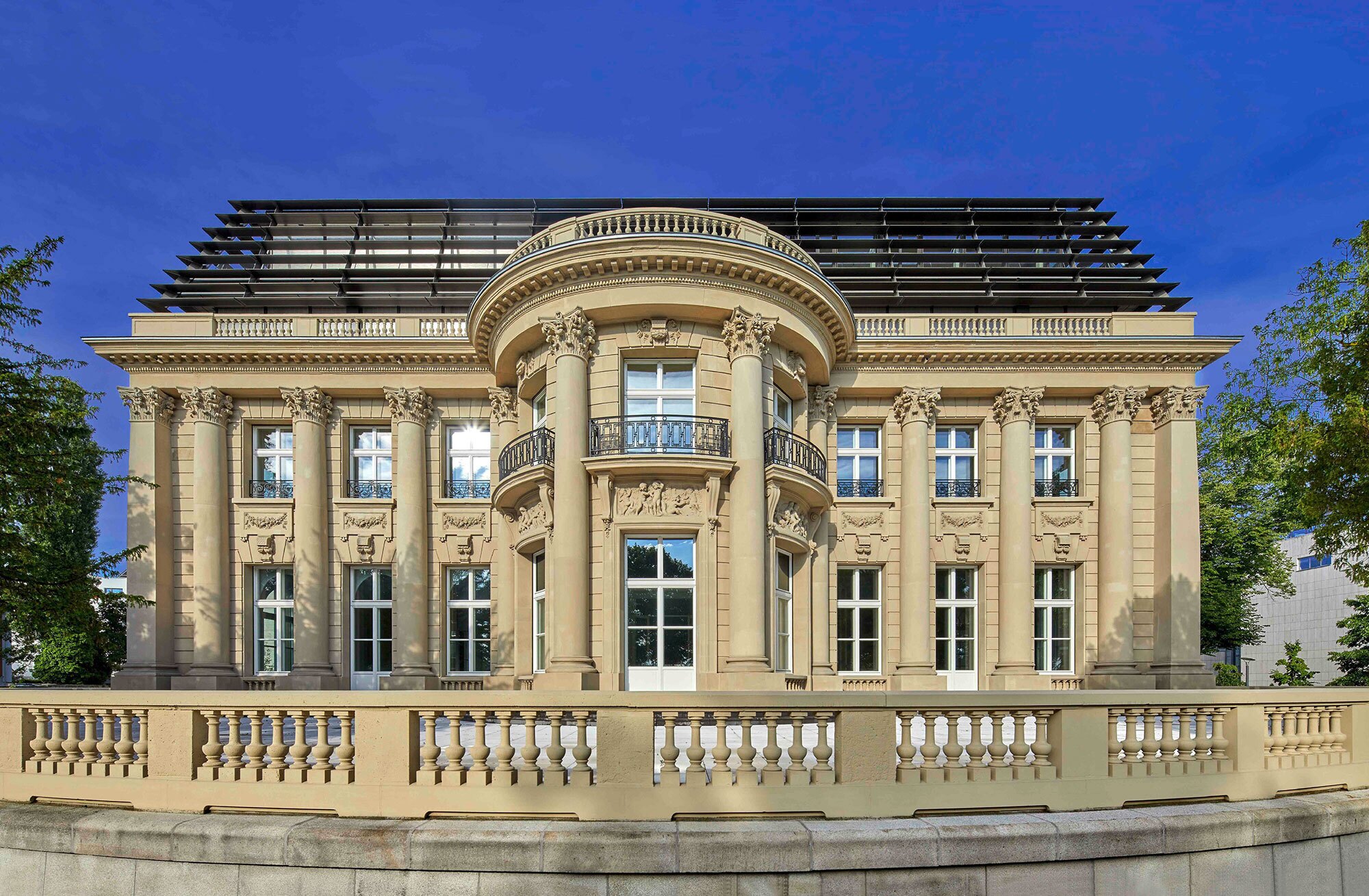 Modern & Contemporary Discoveries | Art Auction & Sales | Sotheby's
