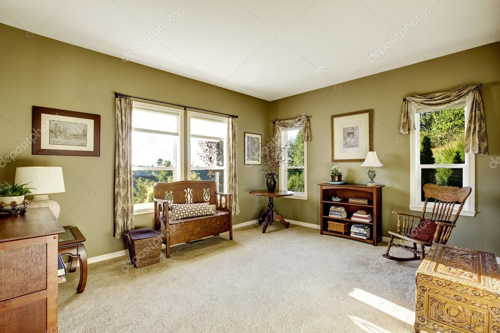 Room with antique furniture — Stock Photo © iriana88w #52980399