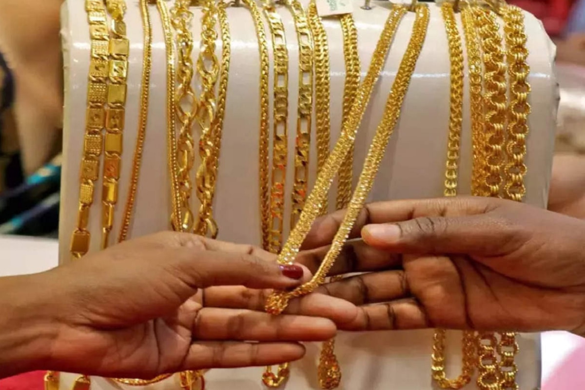 Gold Rates, October 2 Yellow Metal Prices See A Slight Dip Today ...