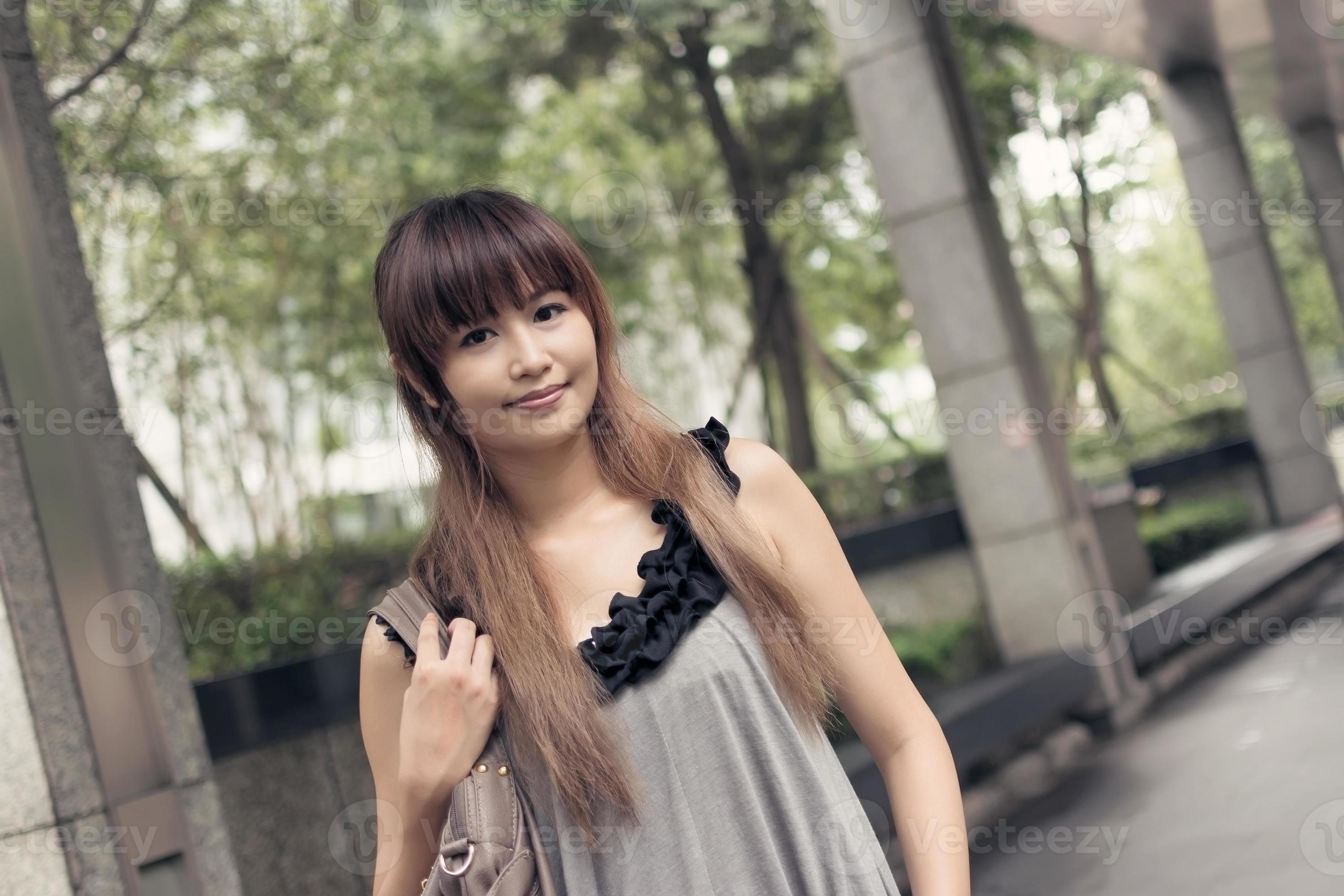 Asian modern woman 898413 Stock Photo at Vecteezy