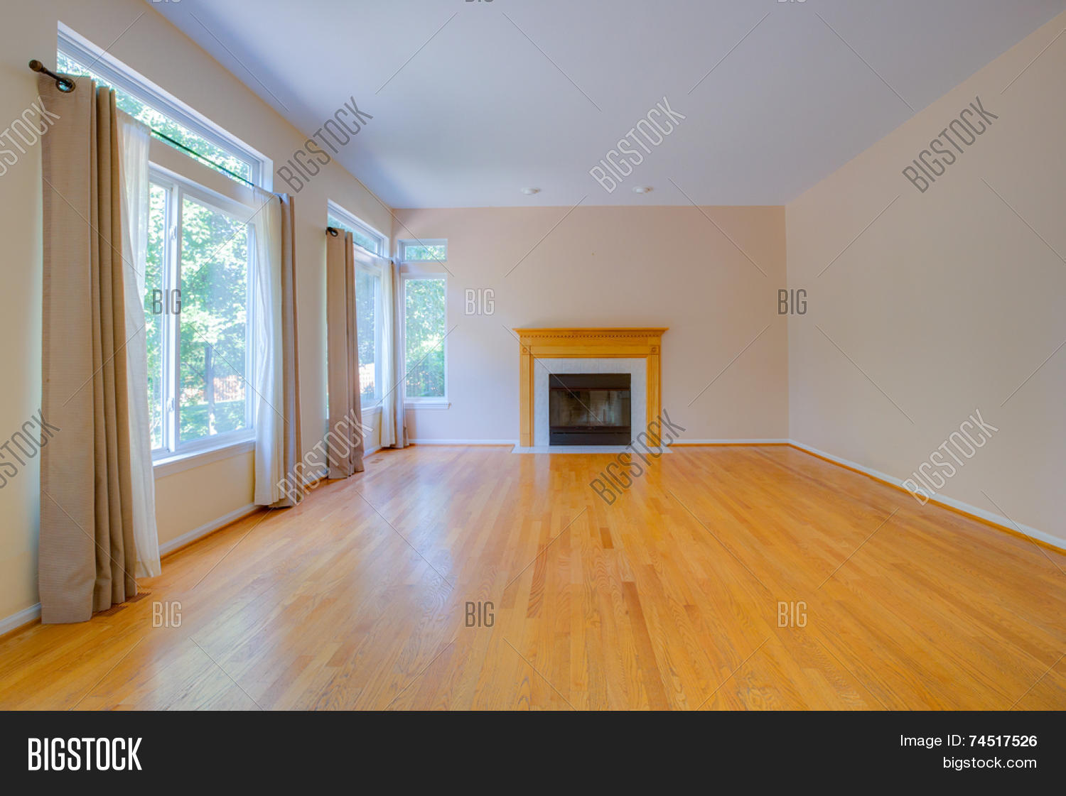 Traditional North America Single Image & Photo | Bigstock