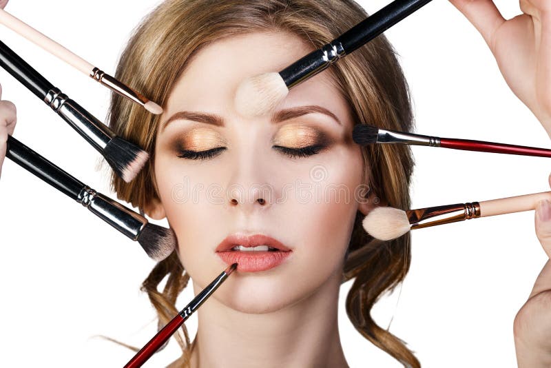 Make Up คือ อะไร - ความรู้และความเข้าใจ