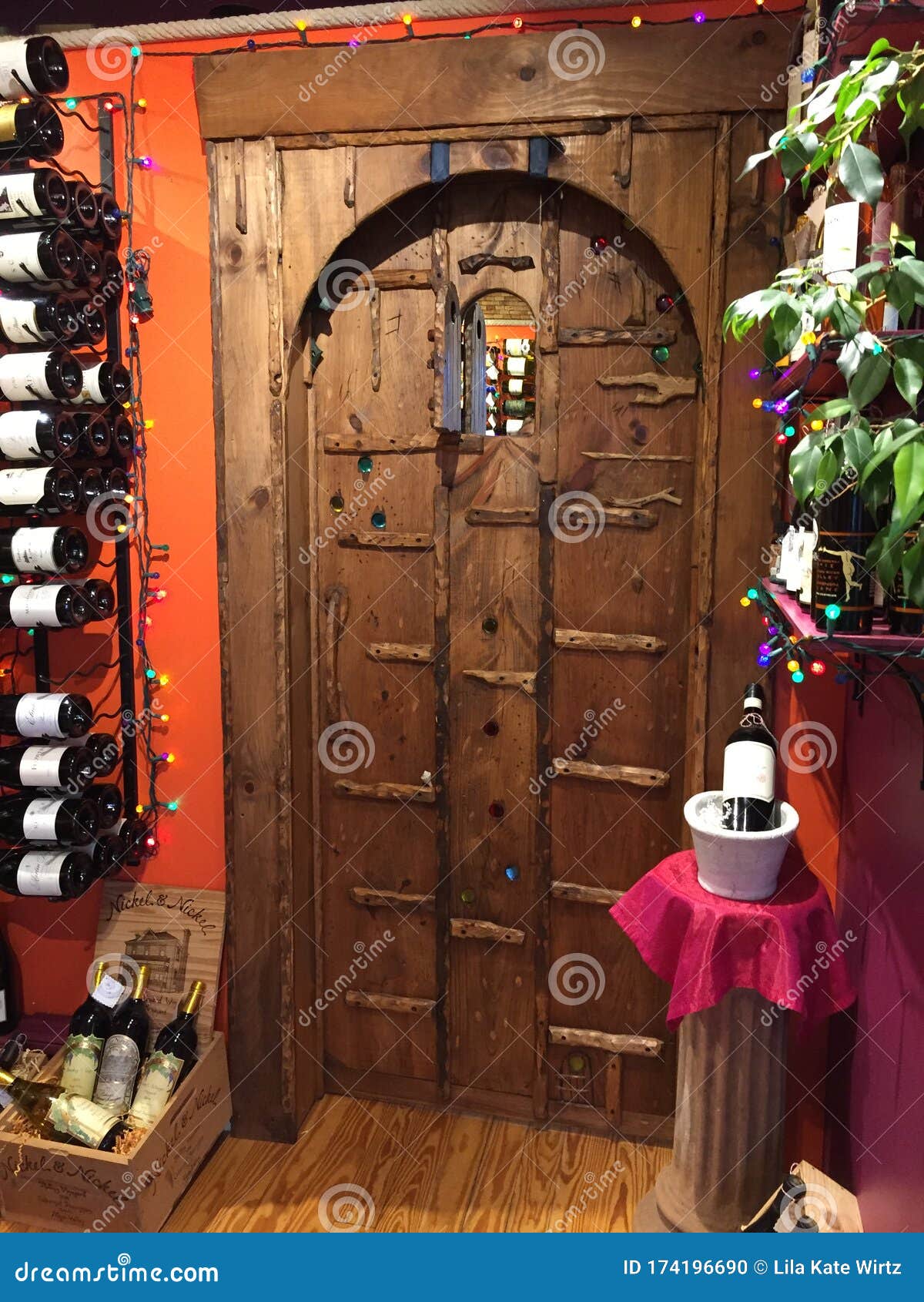 Wooden door in wine cellar editorial image. Image of door - 174196690