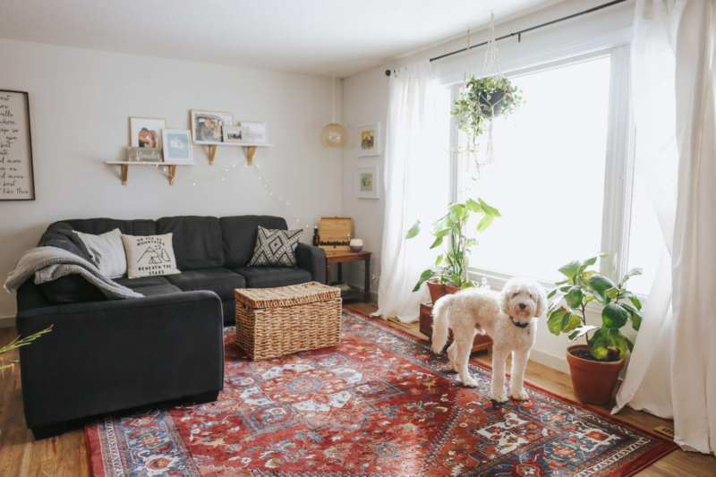 HOW TO CREATE A COZY, MINIMAL HOME - Tory Stender