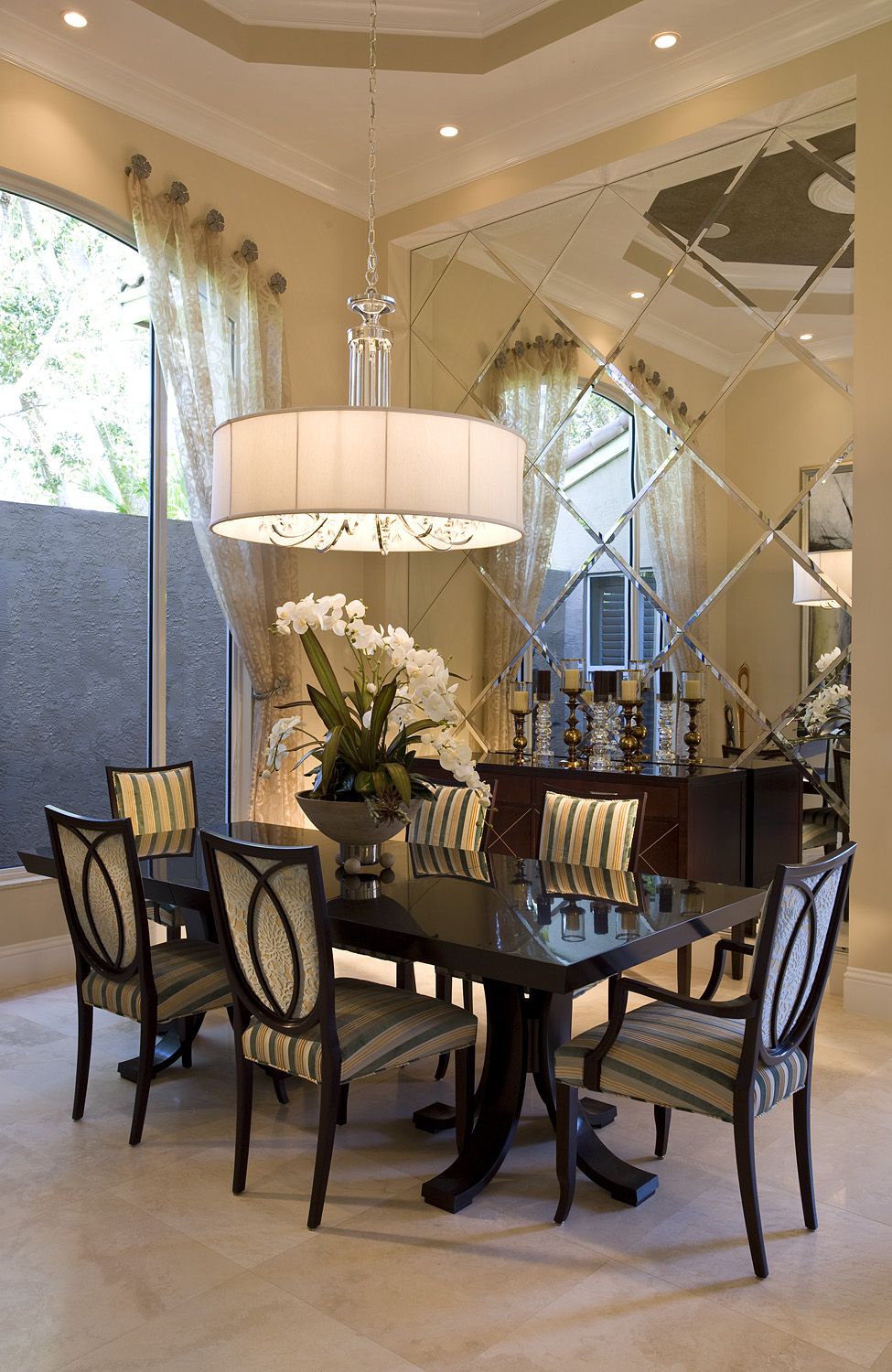 Sophisticated Dining Room in Earthy Tones | TrendBook Trend Forecasting