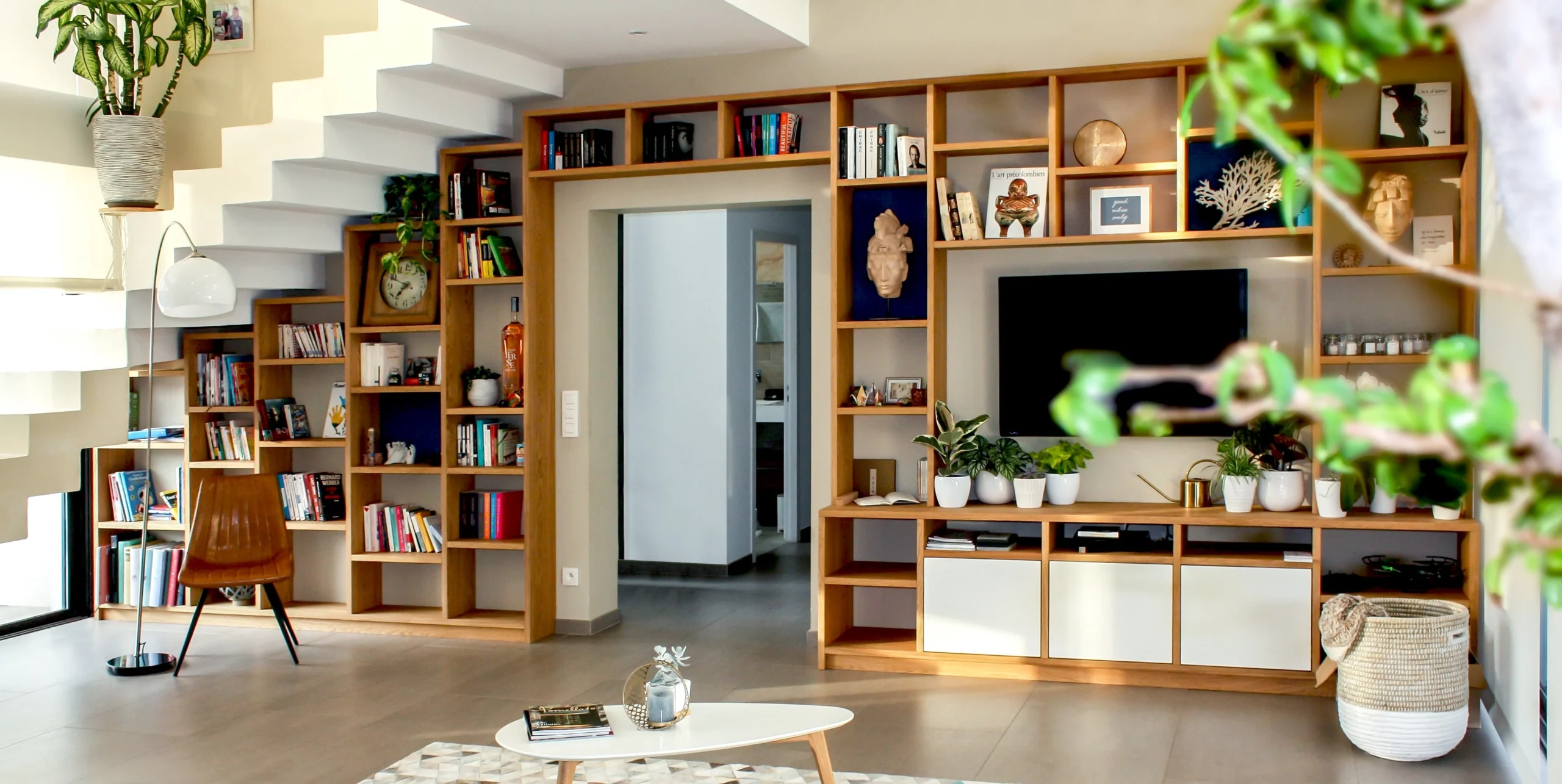 Maximize space: Use multifunctional furniture - Vento Furniture
