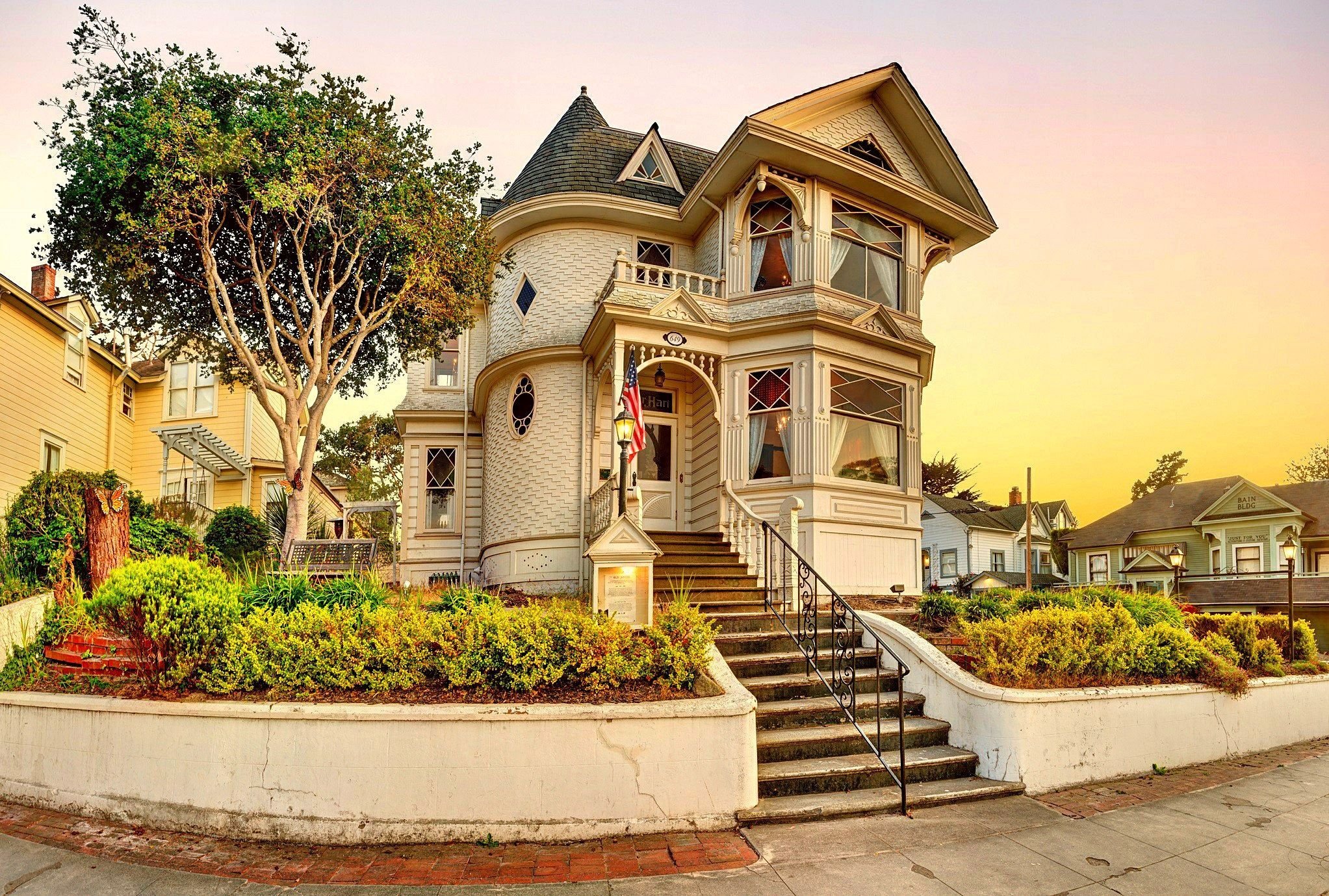Beautiful House Wallpaper