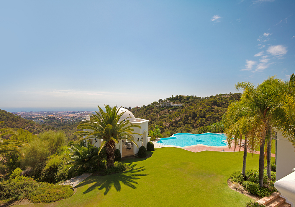 Grande Italian Mansion | Abode2