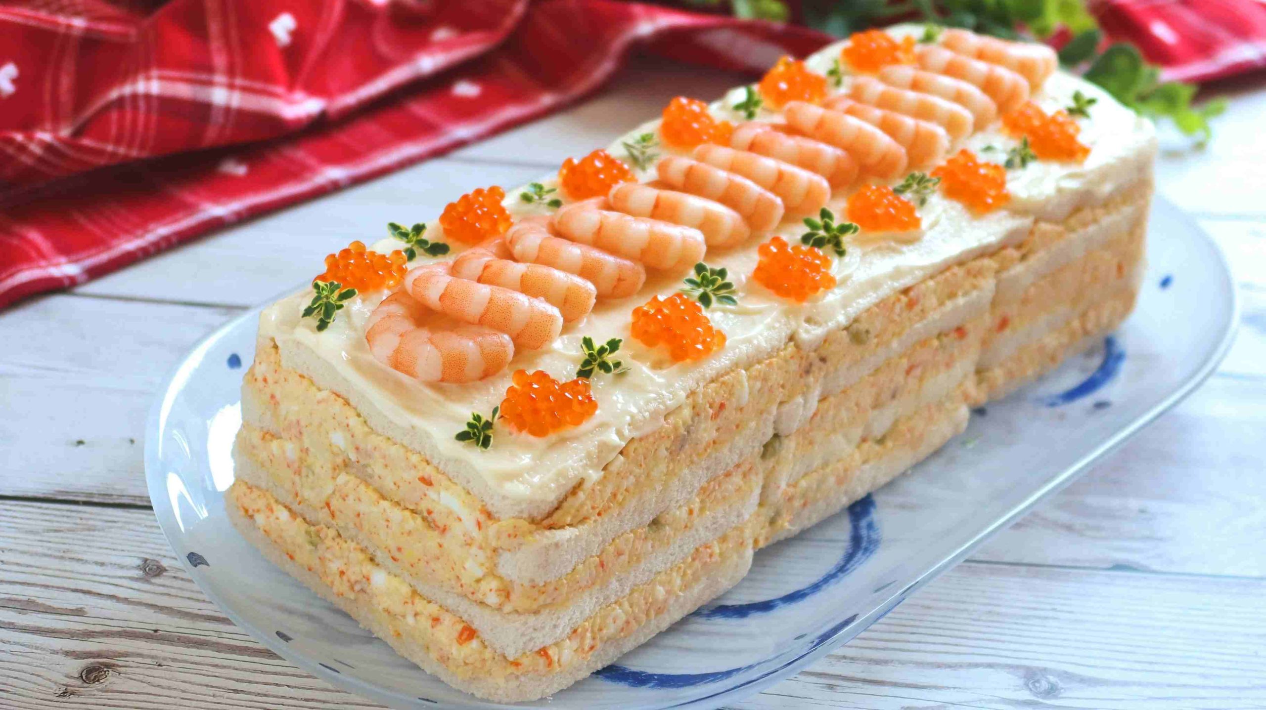 Pastel frío de atún y langostinos. Receta fácil y rápida - Anna Recetas ...