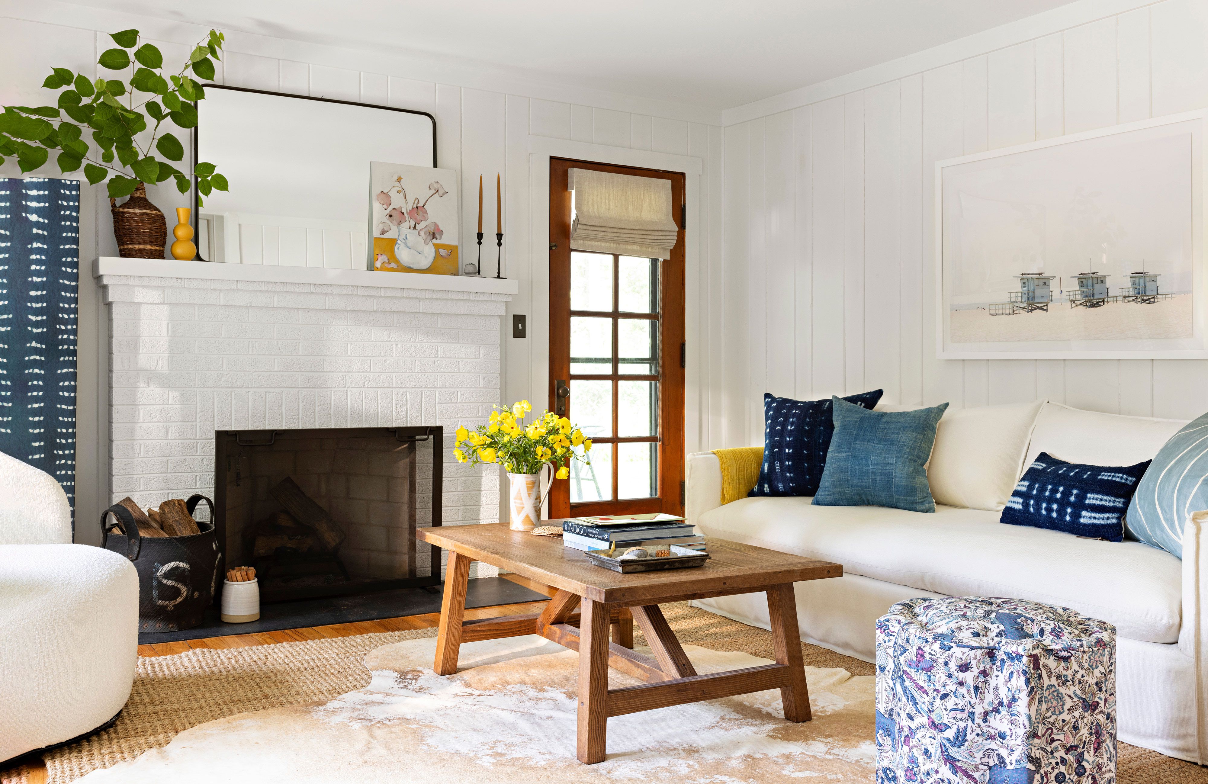 25 Coastal Living Room Ideas for a Laidback Vibe