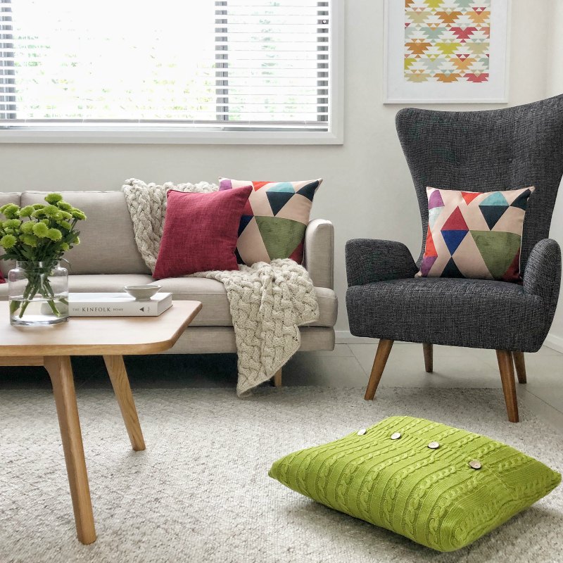 How to Style your Living Room with Throw Cushions