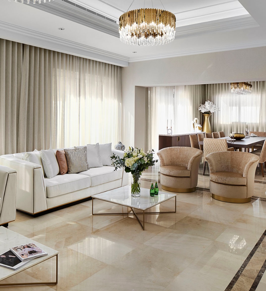 MODERN CLASSIC LIVING ROOM IN RIYADH