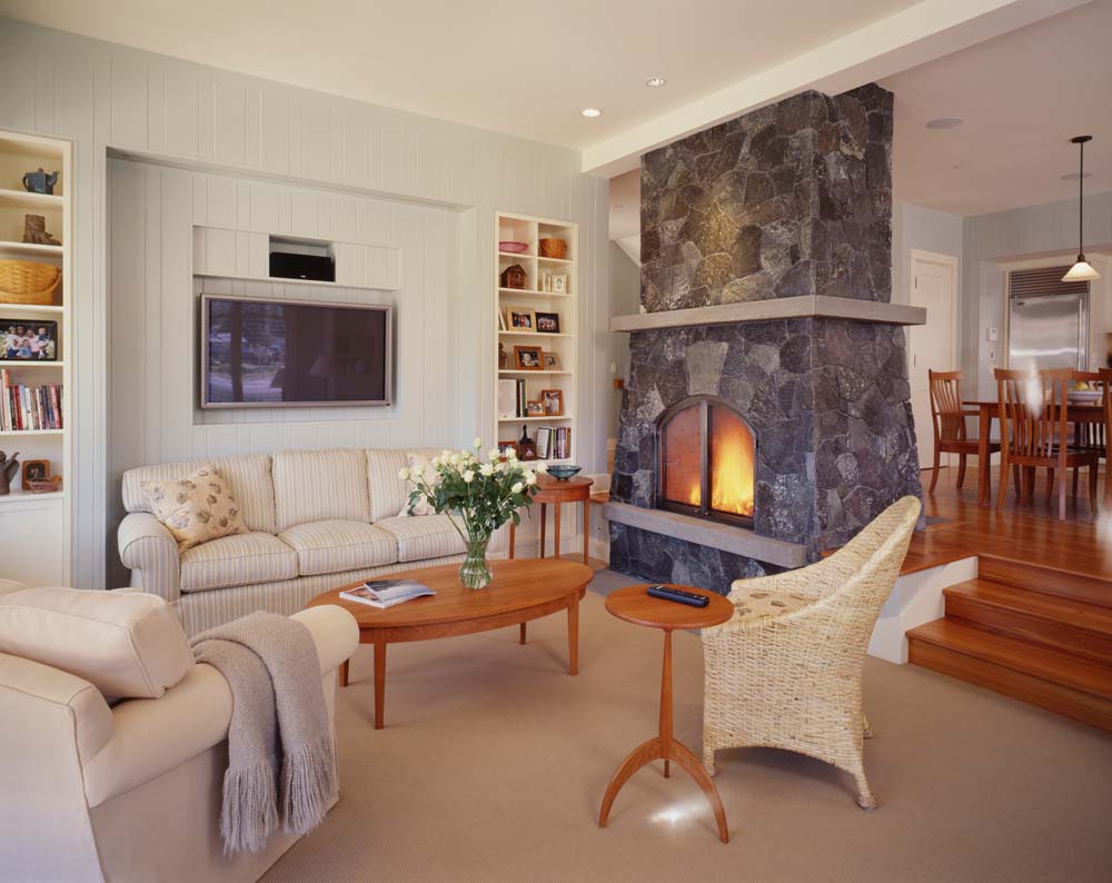 Tiny Living Room? 24 TV Setup Ideas That Prove Less Is More in Modern Decor