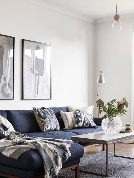 60 Blue And White Living Room Decor Ideas - DigsDigs