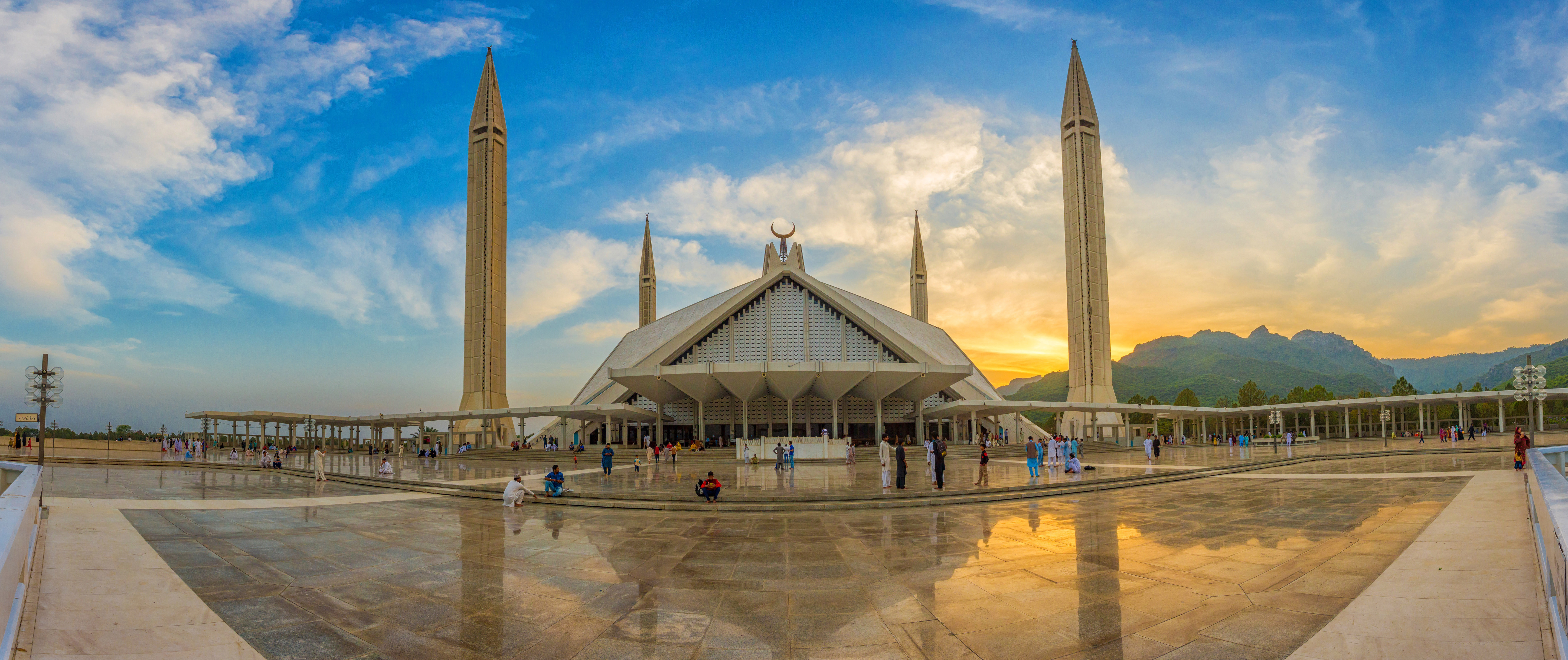 Shah Faisal Masjid in Islamabad, Pakistan under the sky image - Free ...