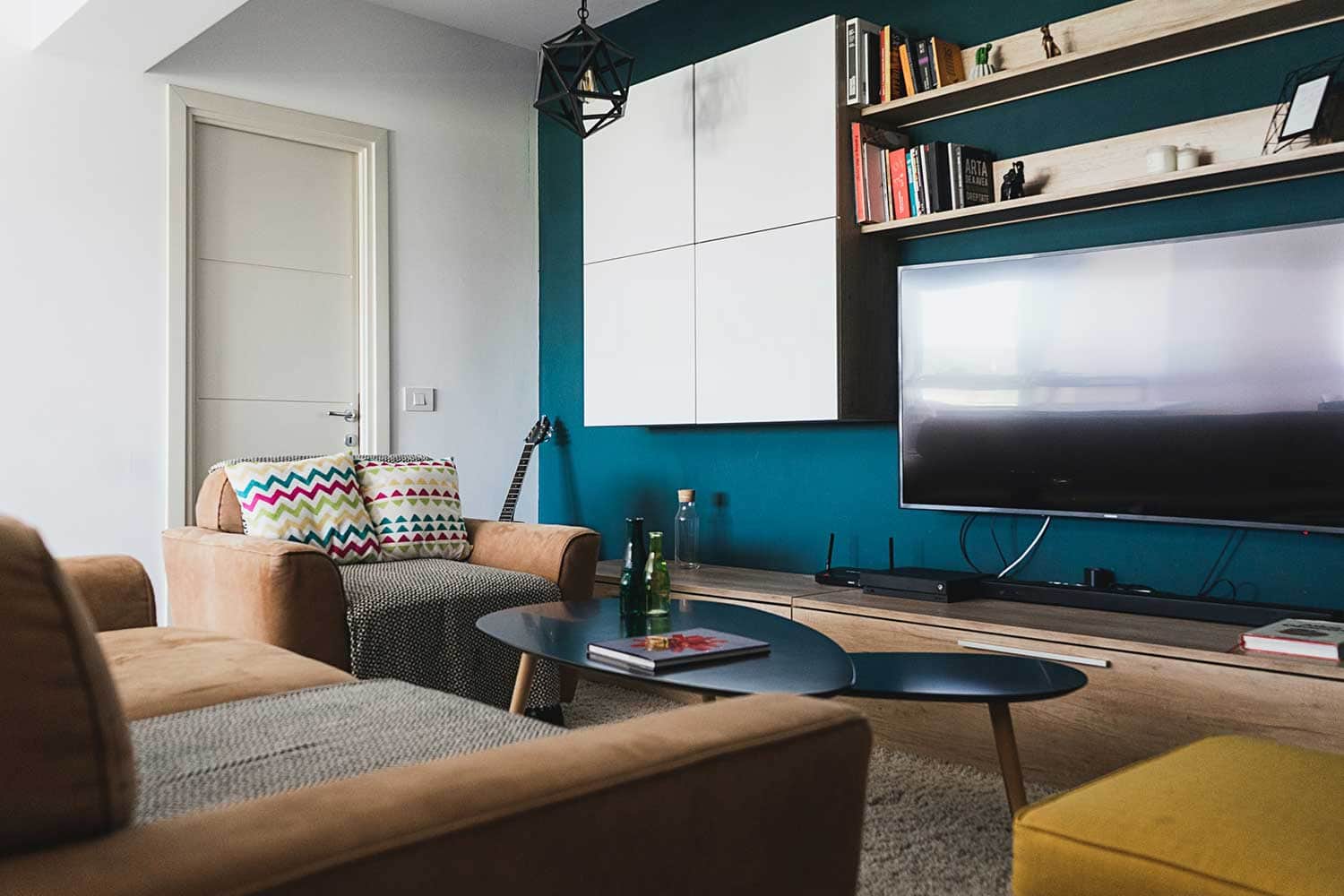 Ideas for Small Living Room Layout - Roomlay