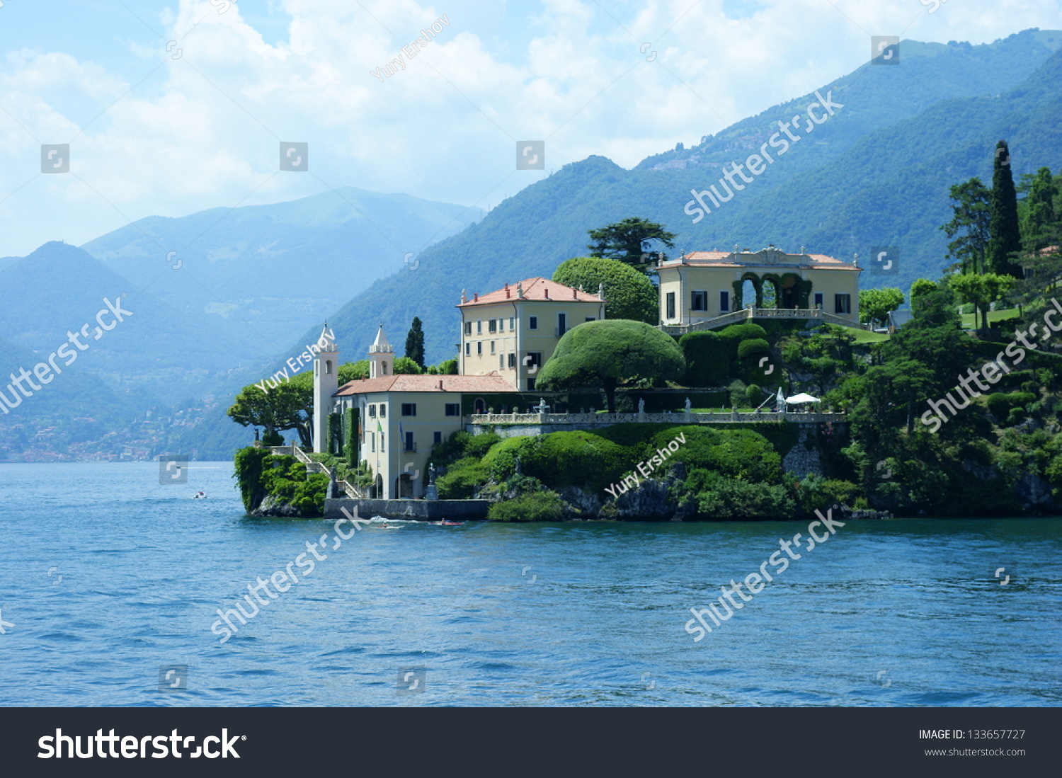 15,981 Mansion On Lake Images, Stock Photos, 3D objects, & Vectors ...