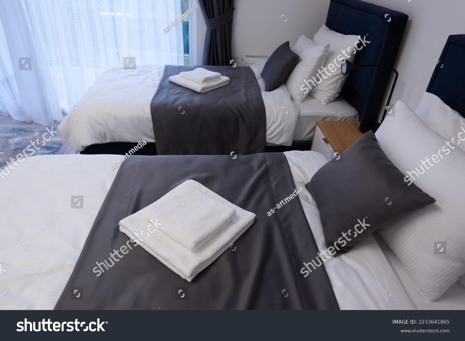 Modern Master Bedroom Luxury Mansion Interior Stock Photo 2233641865 ...