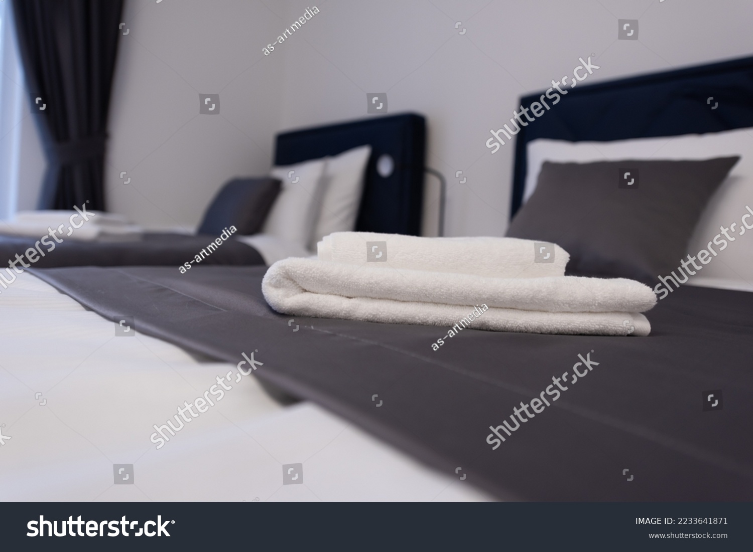 Modern Master Bedroom Luxury Mansion Interior Stock Photo 2233641871 ...